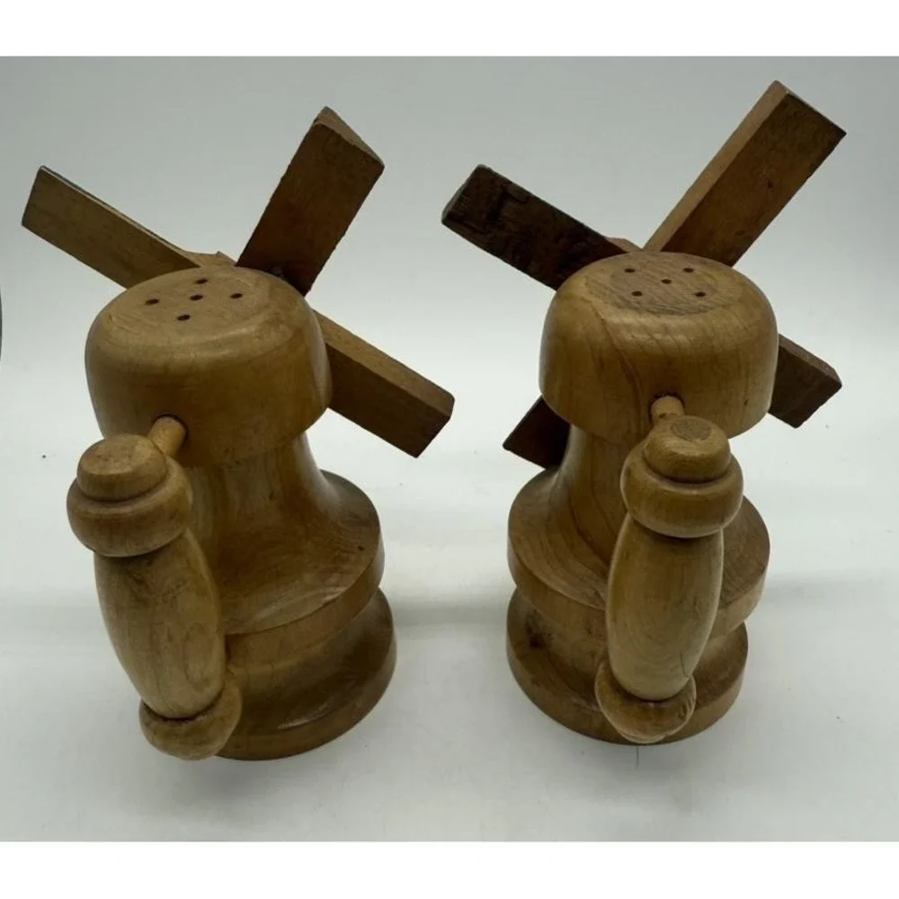 Wooden Windmill‎ Salt Pepper Shakers Hand Painted Rustic Cottage Dutch Kitchen